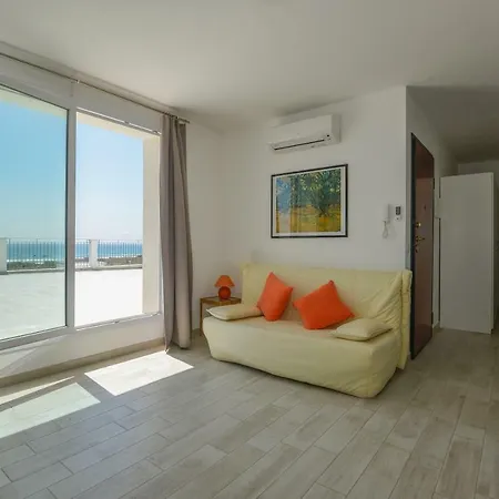 Sangiorgio Apartment *